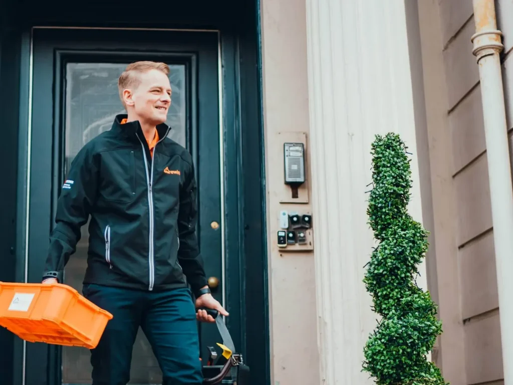 home rewire head electician jamie currie