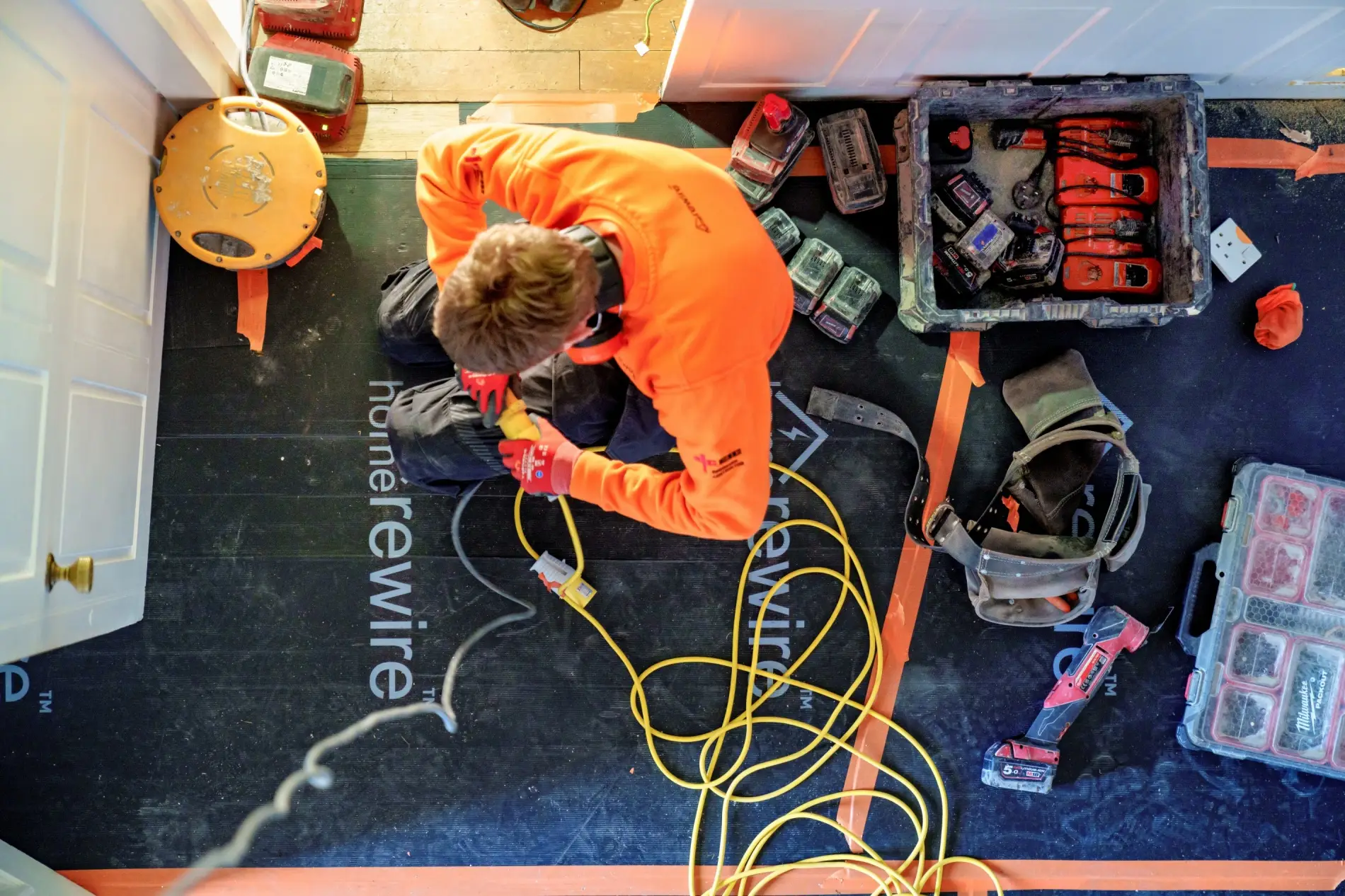 rewire electrician with kit